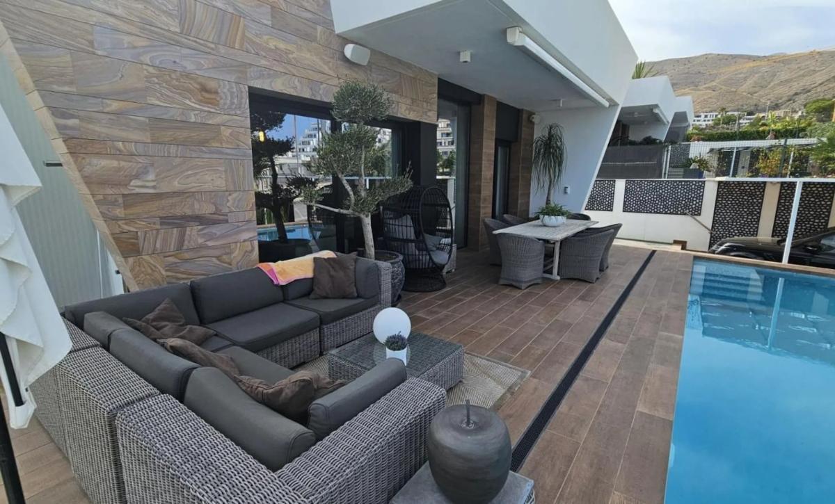 Продажа отдельного шале в  Balcón de Finestrat-Terra Marina, Финестрат photo 5