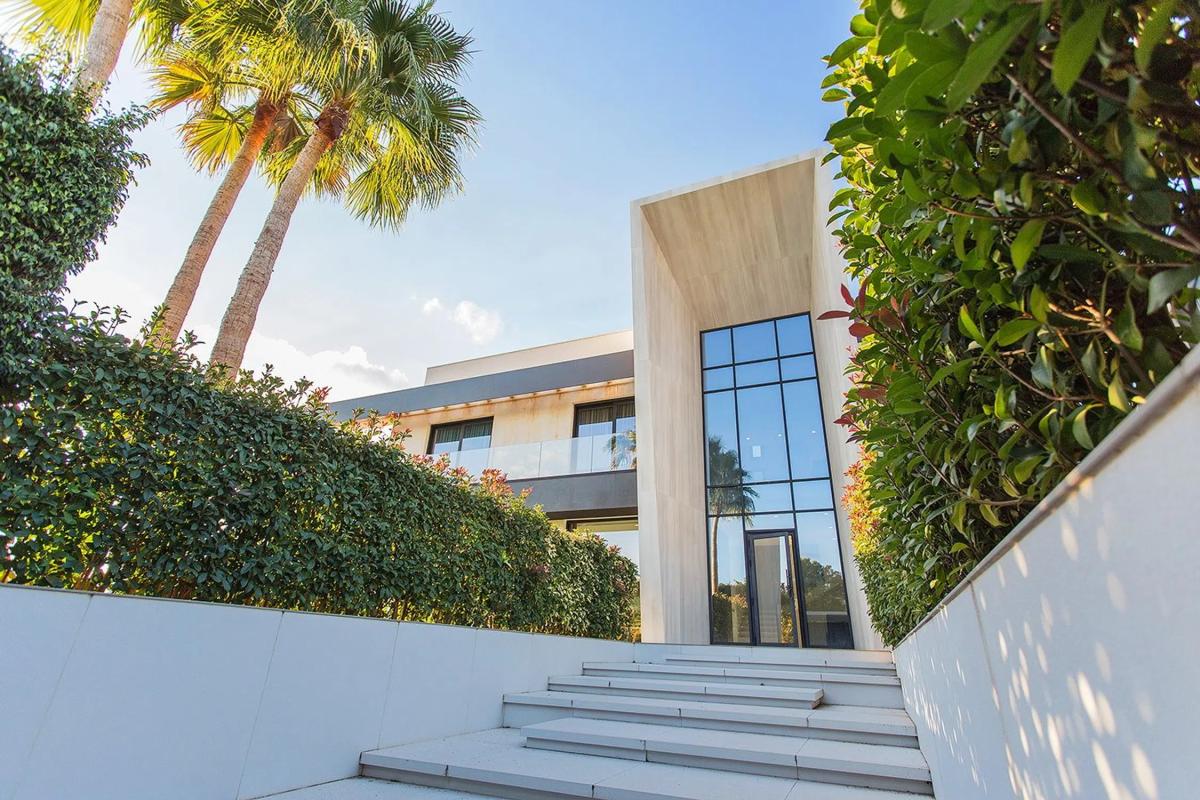 Sale of independent chalet in Calle París s/n, Finestrat
photo 4