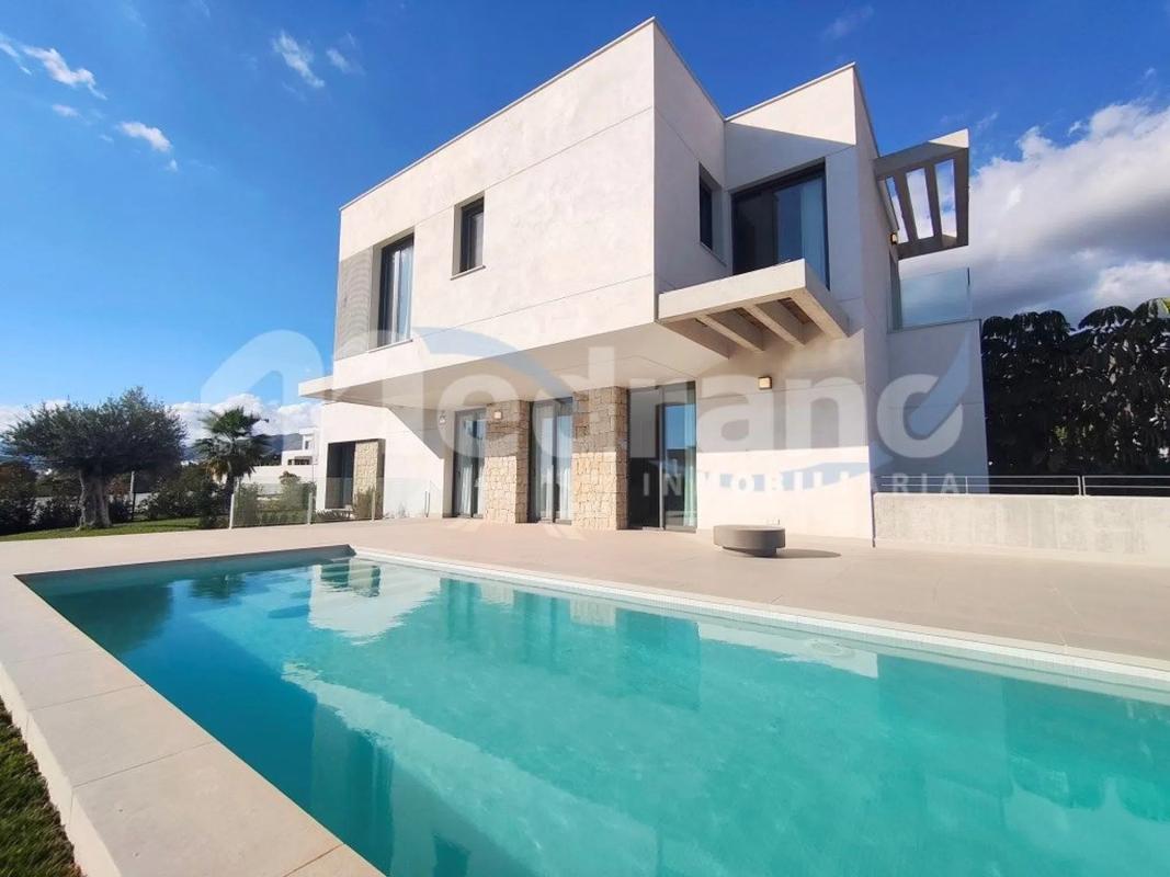 Venta de chalet independiente en Calle Praga, 64, Finestrat
photo 1