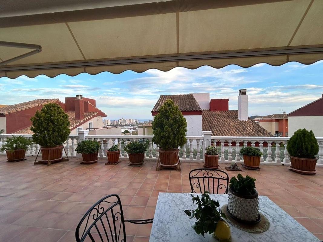 Venta de chalet adosado en Balcón de Finestrat-Terra Marina , Finestrat photo 1