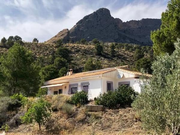 Chalet independiente en venta en Finestrat Pueblo, Finestrat
photo 1