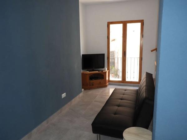 Casa de pueblo en calle Sant Antoni thumbnail 1