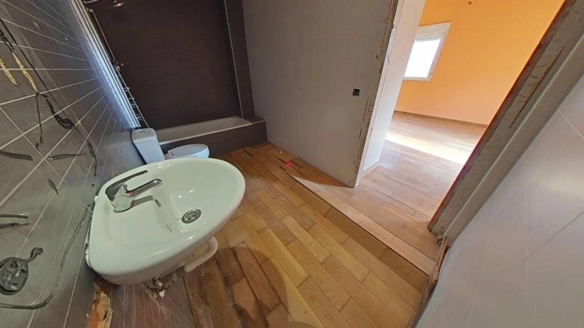 Venta de chalet adosado en  Avenida Mimosas , Finestrat photo 4