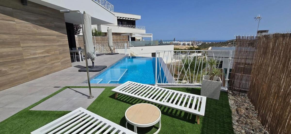 Venta de chalet independiente en Calle Segovia, Finestrat
photo 5