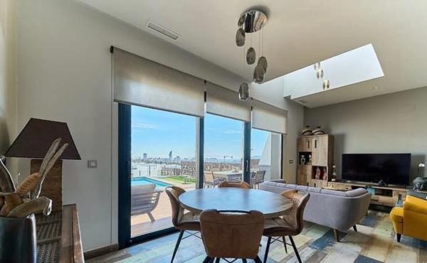 Chalet adosado en venta en  Balcón de Finestrat-Terra Marina , Finestrat photo 3