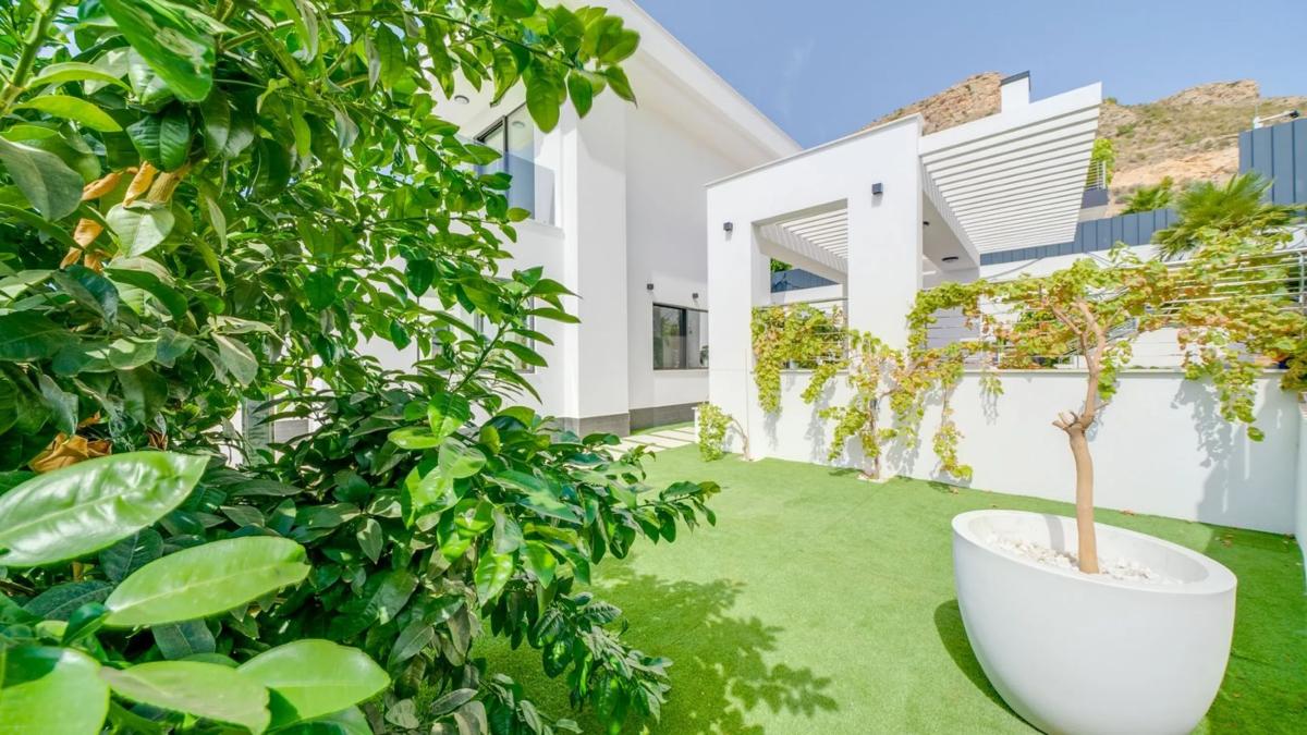 Venta de chalet independiente en Calle Roma, Finestrat
photo 1