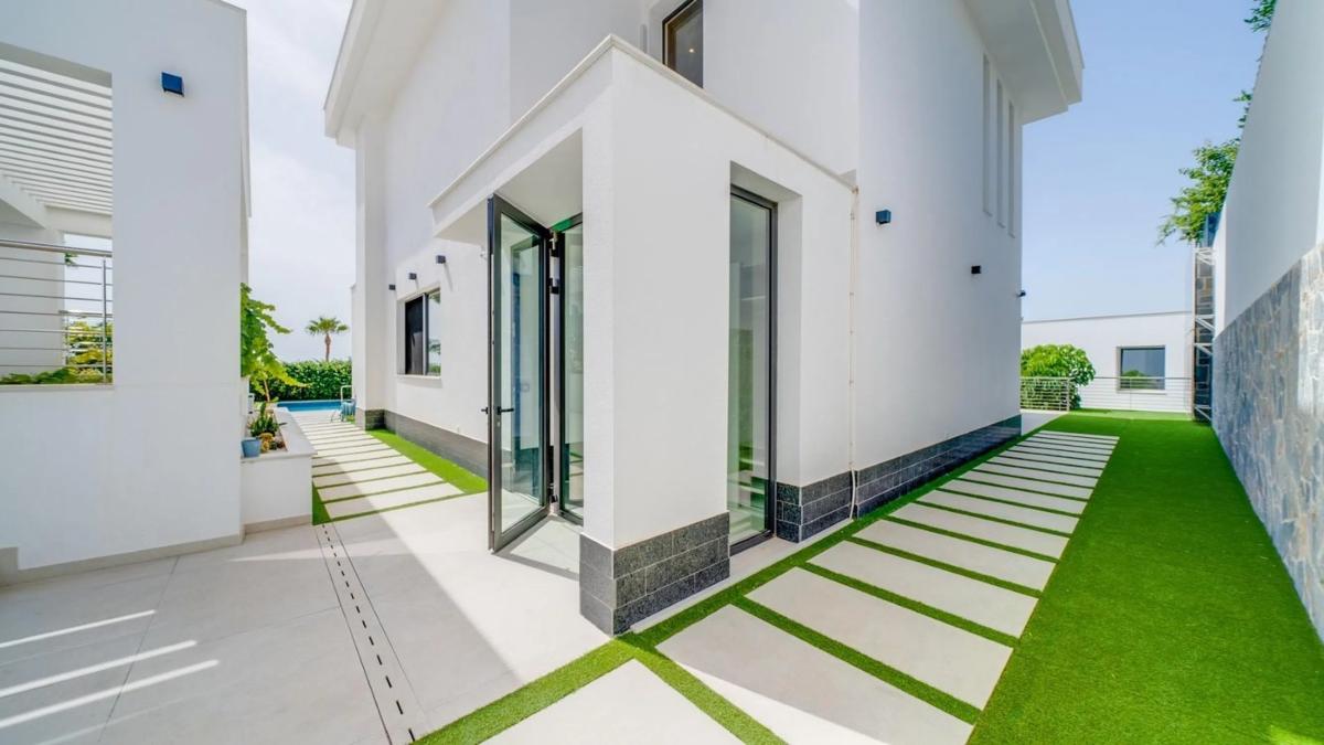 Sale of independent chalet in Calle Roma, Finestrat
 photo 4
