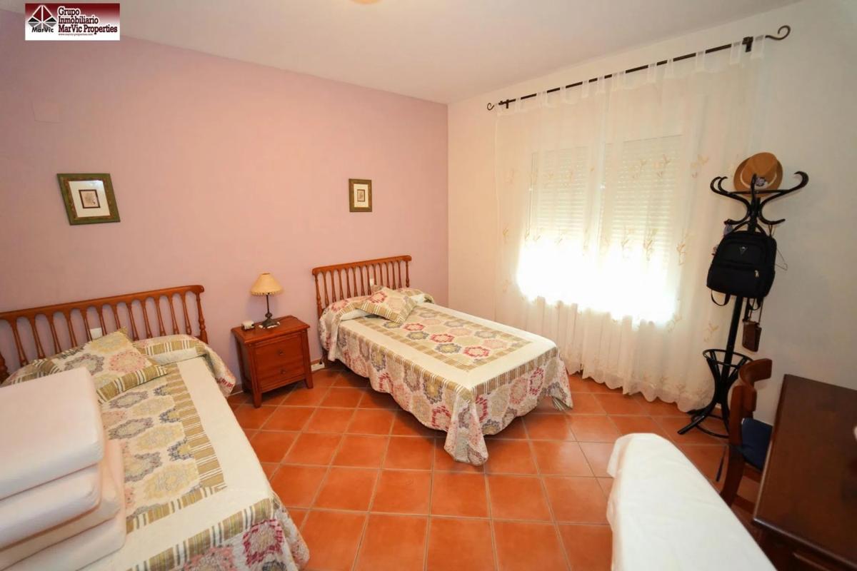 Sale of independent chalet in Finestrat Pueblo, Finestrat
photo 2