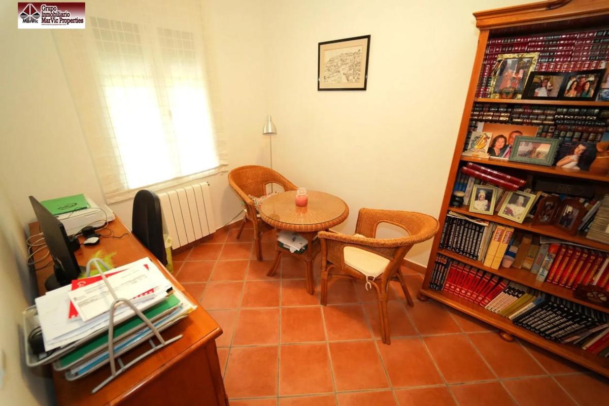 Sale of independent chalet in Finestrat Pueblo, Finestrat
photo 3
