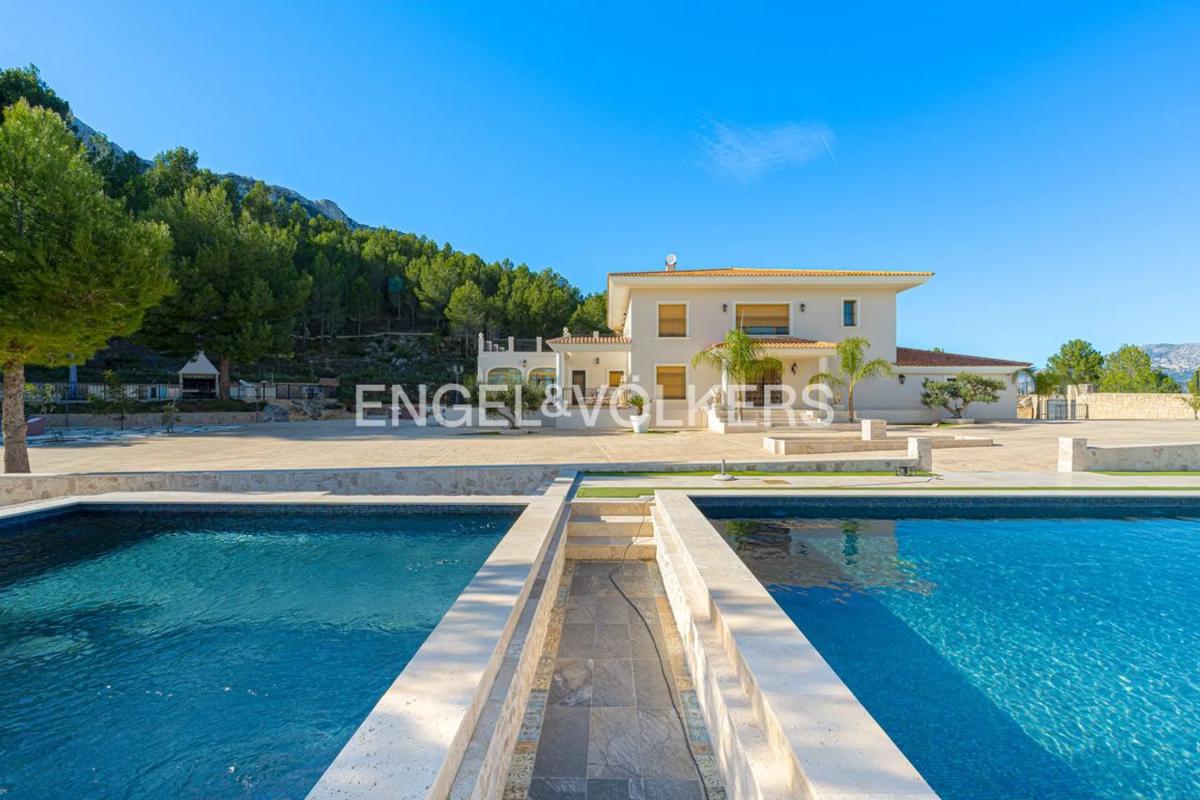 Venta de chalet independiente en Guadalest, Guadalest
photo 1