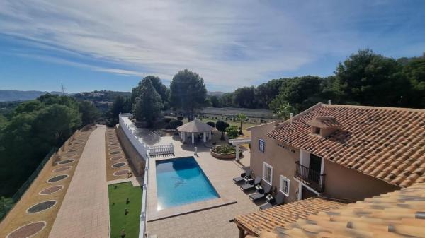 Independent chalet for sale in Coloma, La Nucia
thumbnail 2