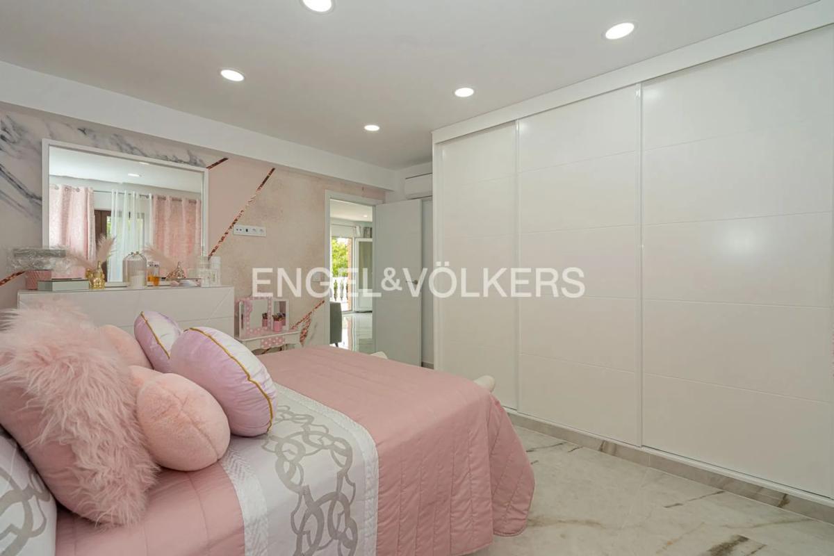 Продажа отдельного шале в Calle de la Cadernera, Ла Нусия photo 4