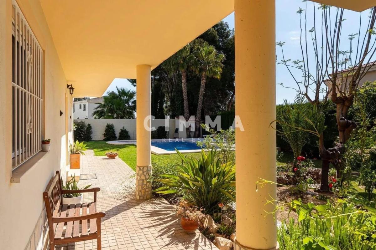 Venta de chalet independiente en Varadero, La Nucia
photo 5