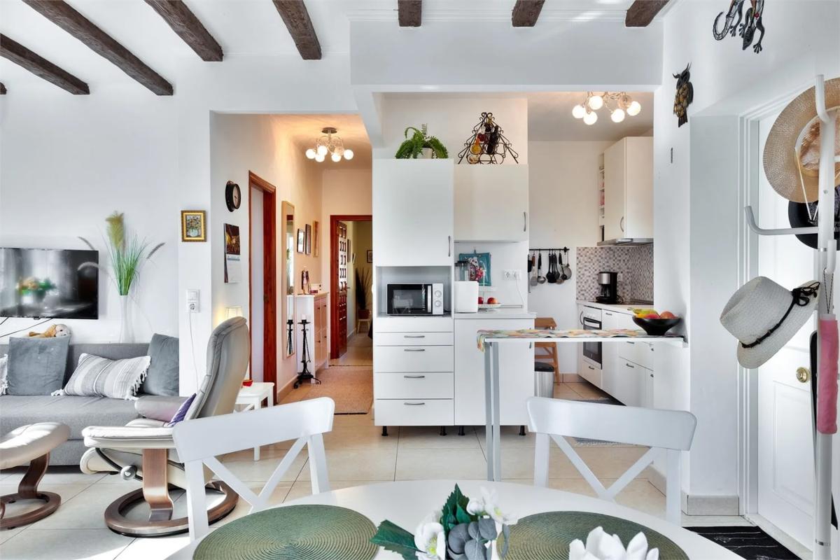 Sale of independent chalet in Calle Varsovia, La Nucia
photo 5