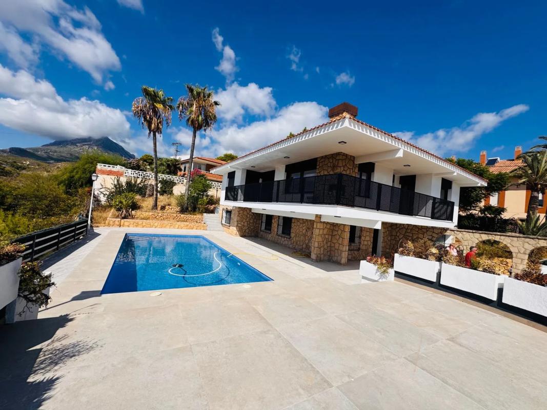 Продажа отдельного шале в Calle Carrascar de Parcent, 17, Ла Нусия photo 4