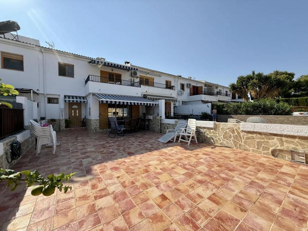 Venta de chalet adosado en  La Nucia Pueblo , La Nucia photo 2