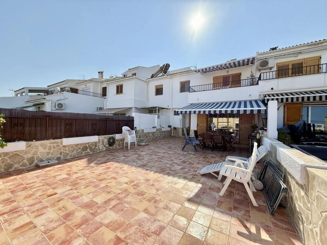 Venta de chalet adosado en  La Nucia Pueblo , La Nucia photo 3