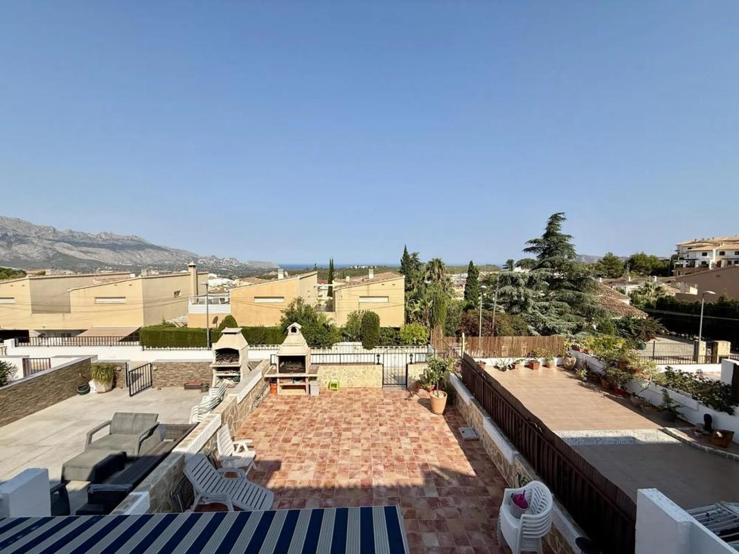 Venta de chalet adosado en  La Nucia Pueblo , La Nucia photo 4