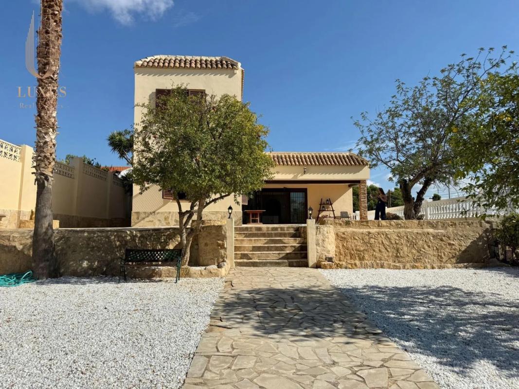 Venta de chalet independiente en Barranco Hondo, La Nucia
 photo 2