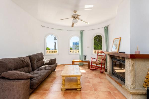 Chalet wolnostojący na sprzedaż w  Calle Mar de Barents, La Nucia photo 2