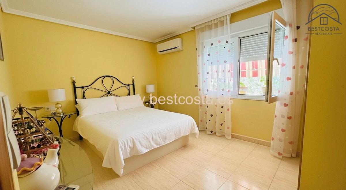 Продажа отдельного шале в Calle Gregal, Ла Нусия photo 1