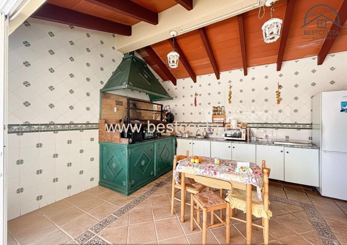 Продажа отдельного шале в Calle Gregal, Ла Нусия photo 2