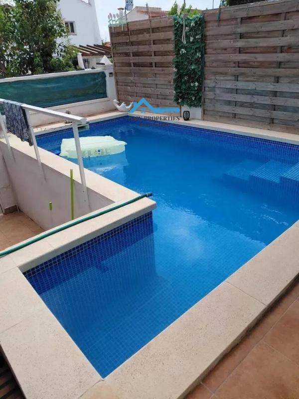 Venta de chalet adosado en  Varadero , La Nucia photo 2