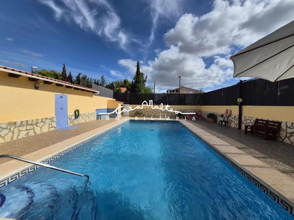 Independent chalet for sale in Coloma, La Nucia
 photo 2