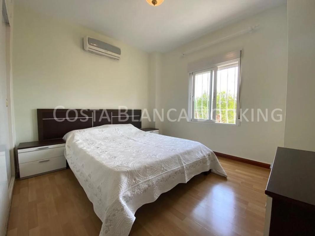 Продажа отдельного шале в  Calle el Salvador, Ла Нусия photo 3