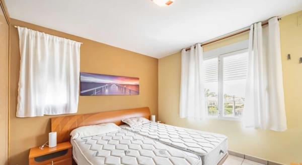 Independent chalet for sale in Calle Tossalet, La Nucia
 photo 1