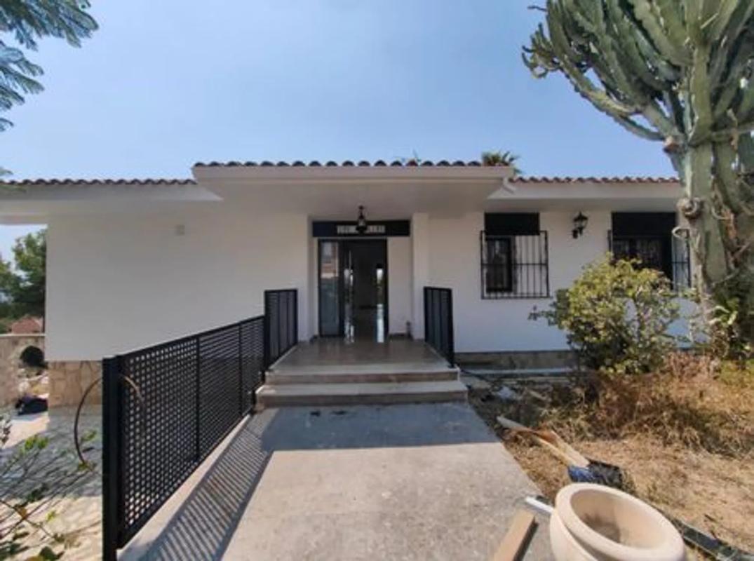 Продажа отдельного шале в  Calle Carrascar de Parcent, Ла Нусия photo 5