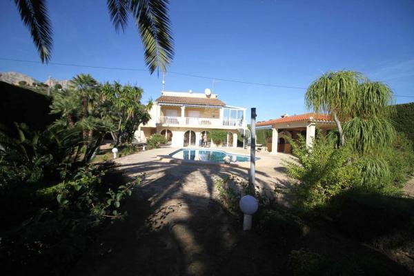 Independent chalet for sale in Montebello - Nou Espai, La Nucia
 photo 1