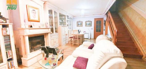 Chalet pareado photo 2