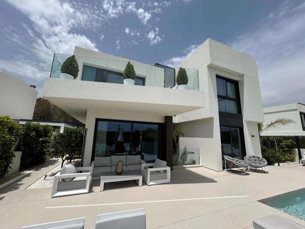 Venta de chalet independiente en Varadero, La Nucia
photo 2