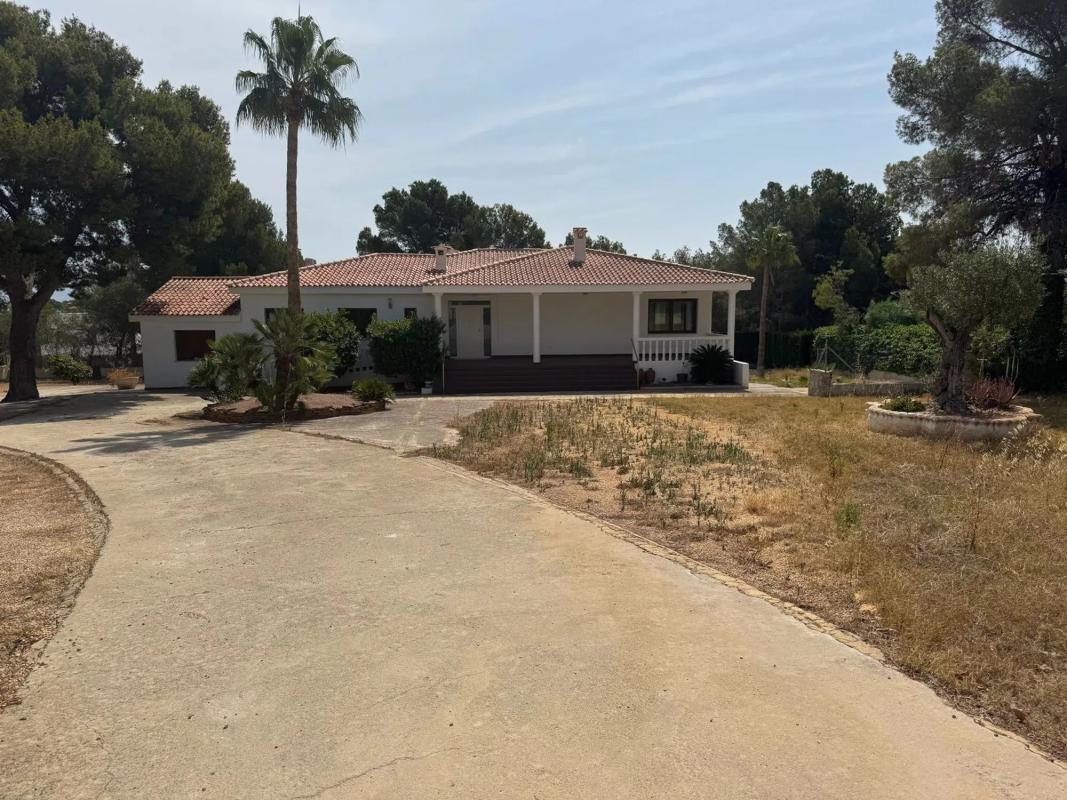 Sale of independent chalet in Coloma, La Nucia
photo 1