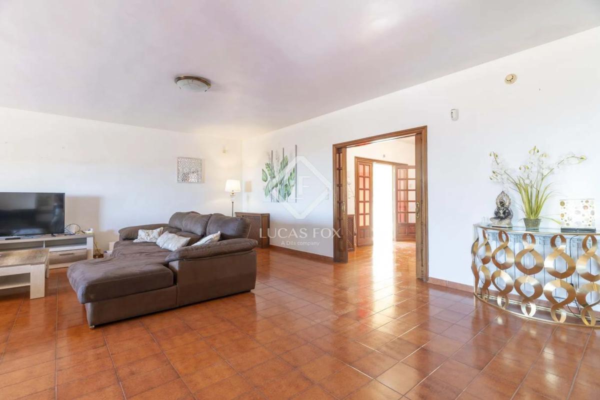 Sale of independent chalet in Urbanizacion Caravana, La Nucia
photo 2
