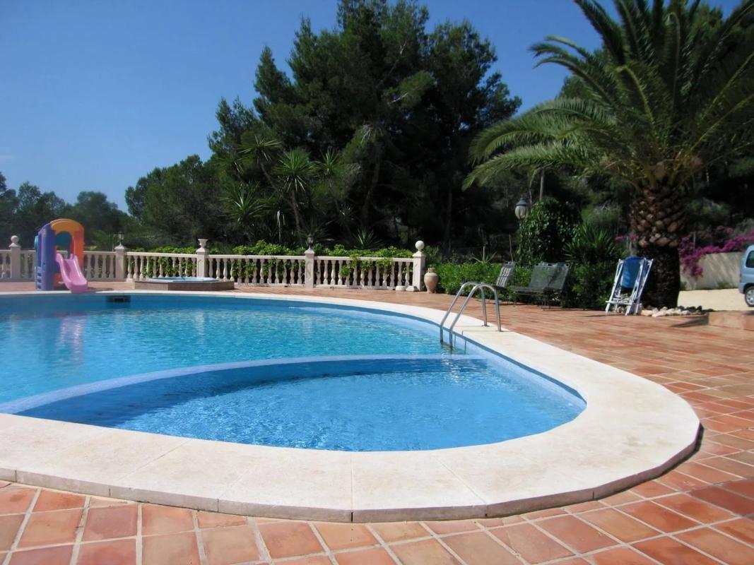 Sale of independent chalet in Coloma, La Nucia
photo 1