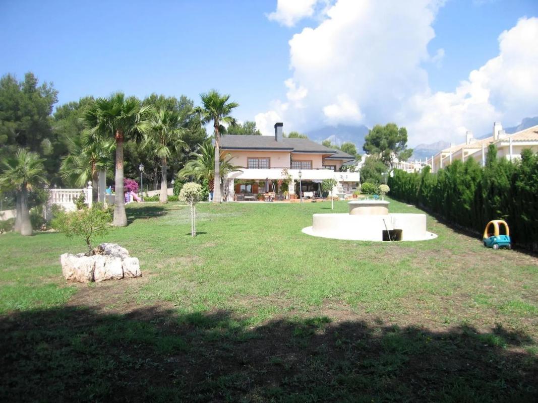 Sale of independent chalet in Coloma, La Nucia
photo 5