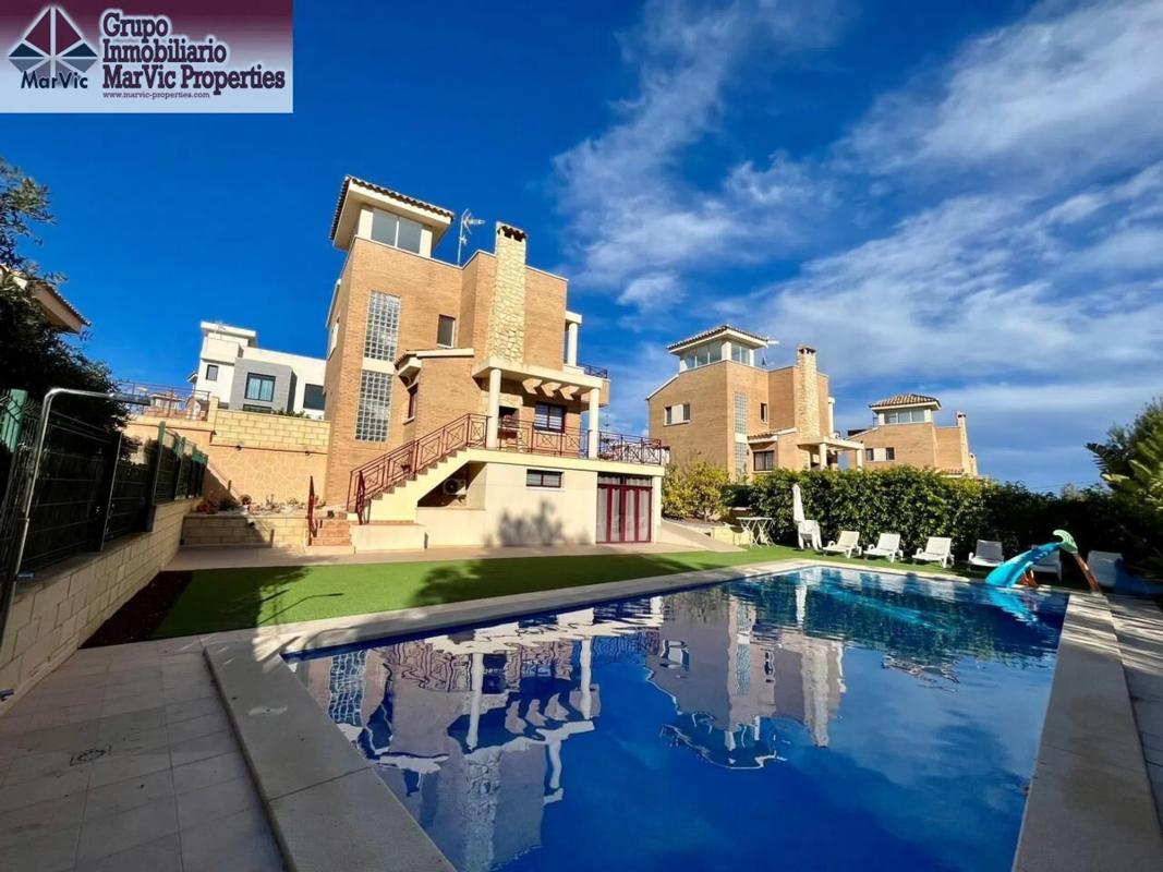 Продажа отдельного шале в Montebello - Nou Espai, Ла Нусия photo 3