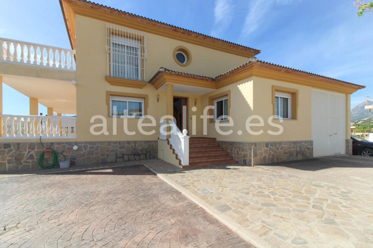 Venta de chalet independiente en Calle Lisboa, La Nucia
 photo 4