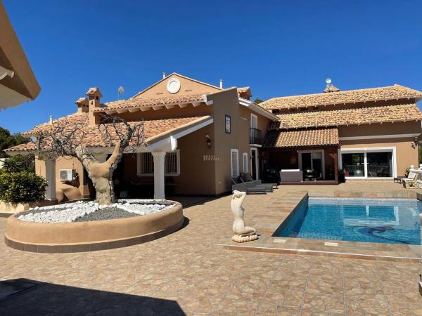 Independent chalet for sale in Montebello - Nou Espai, La Nucia
photo 1