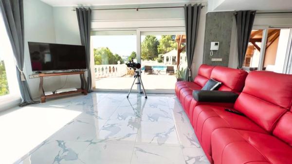 Independent chalet for sale in La Nucia Pueblo, La Nucia
photo 1