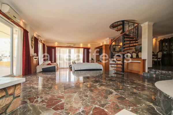 Independent chalet for sale in Calle Serra Grossa, La Nucia
photo 1