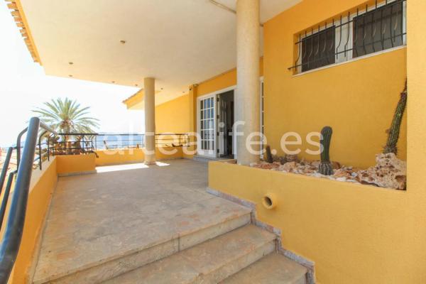 Independent chalet for sale in Calle Serra Grossa, La Nucia
thumbnail 2