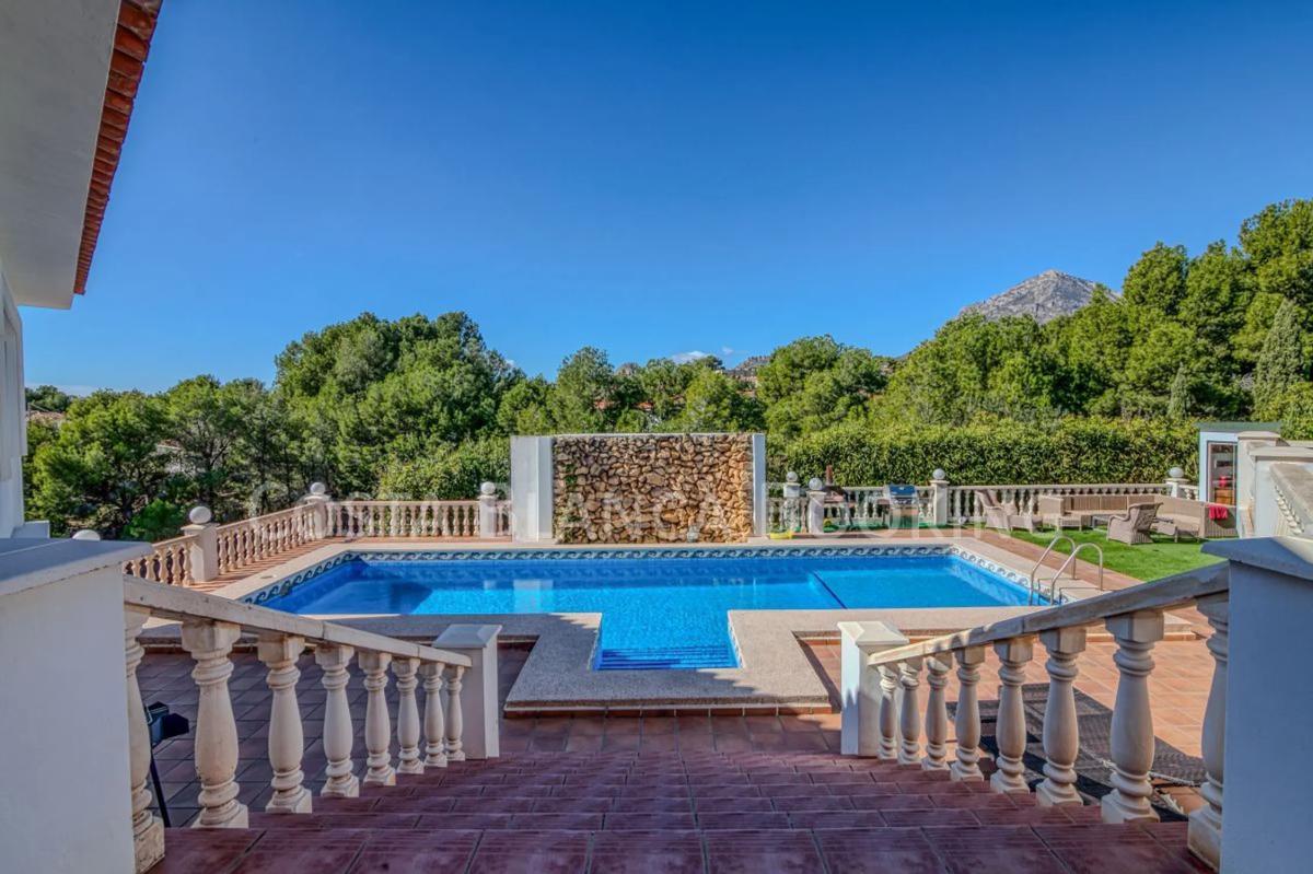 Sale of independent chalet in Calle Gessami, La Nucia
 photo 4