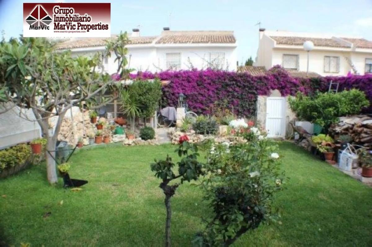 Venta de chalet independiente en Barranco Hondo, La Nucia
photo 1