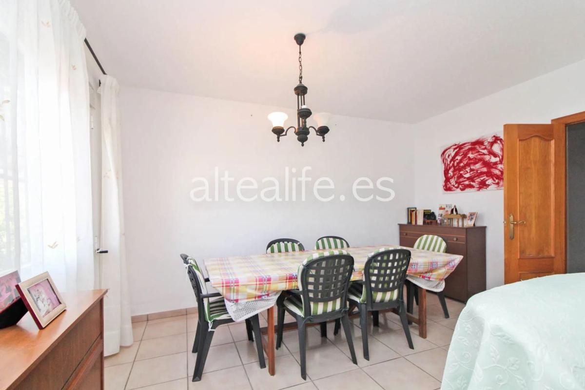 Продажа отдельного шале в Calle Amsterdam, Ла Нусия photo 3