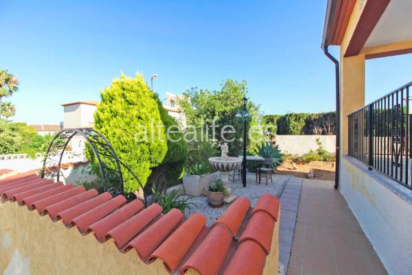 Chalet independiente en venta en Calle Amsterdam, La Nucia
 photo 4
