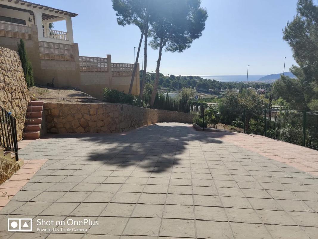 Sale of independent chalet in Calle PUIG CAMPANA, 31, La Nucia
photo 4