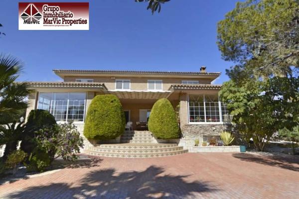 Independent chalet for sale in Varadero, La Nucia
thumbnail 1
